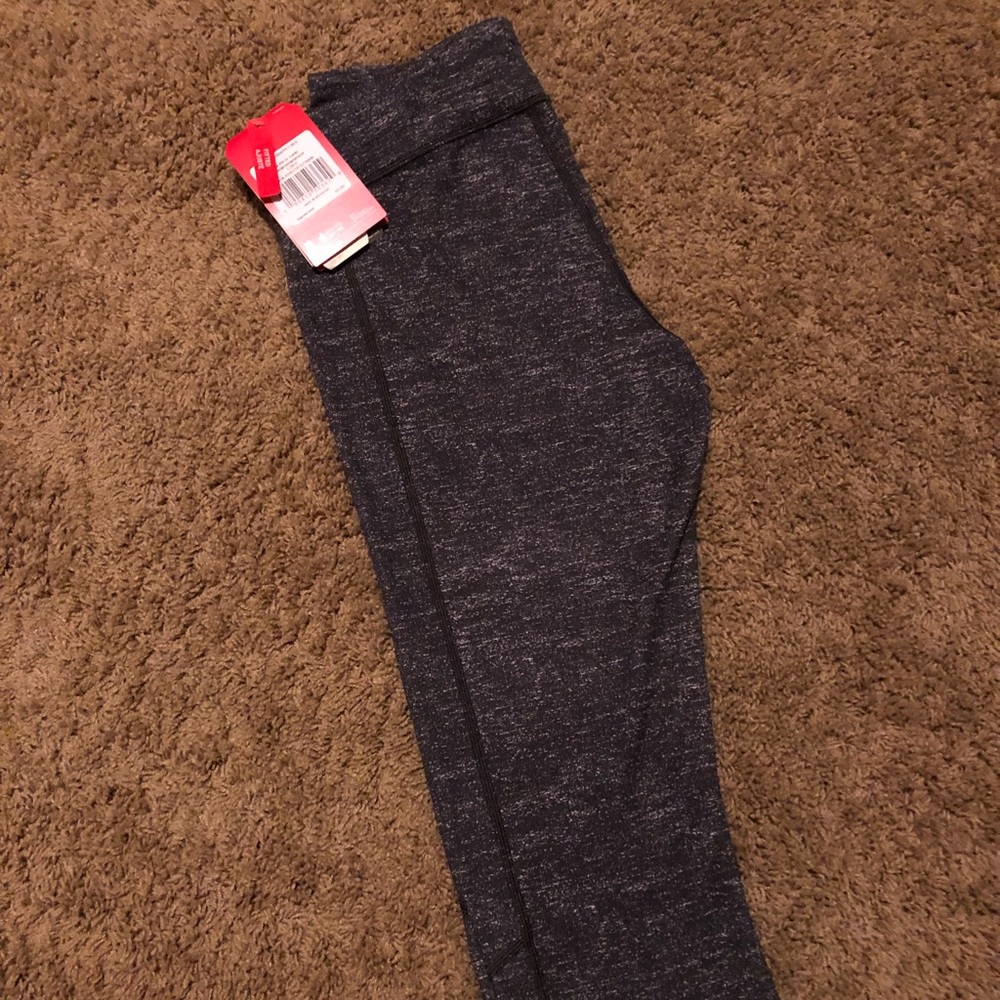 NorthFace Pulse Capri - Brand New!
